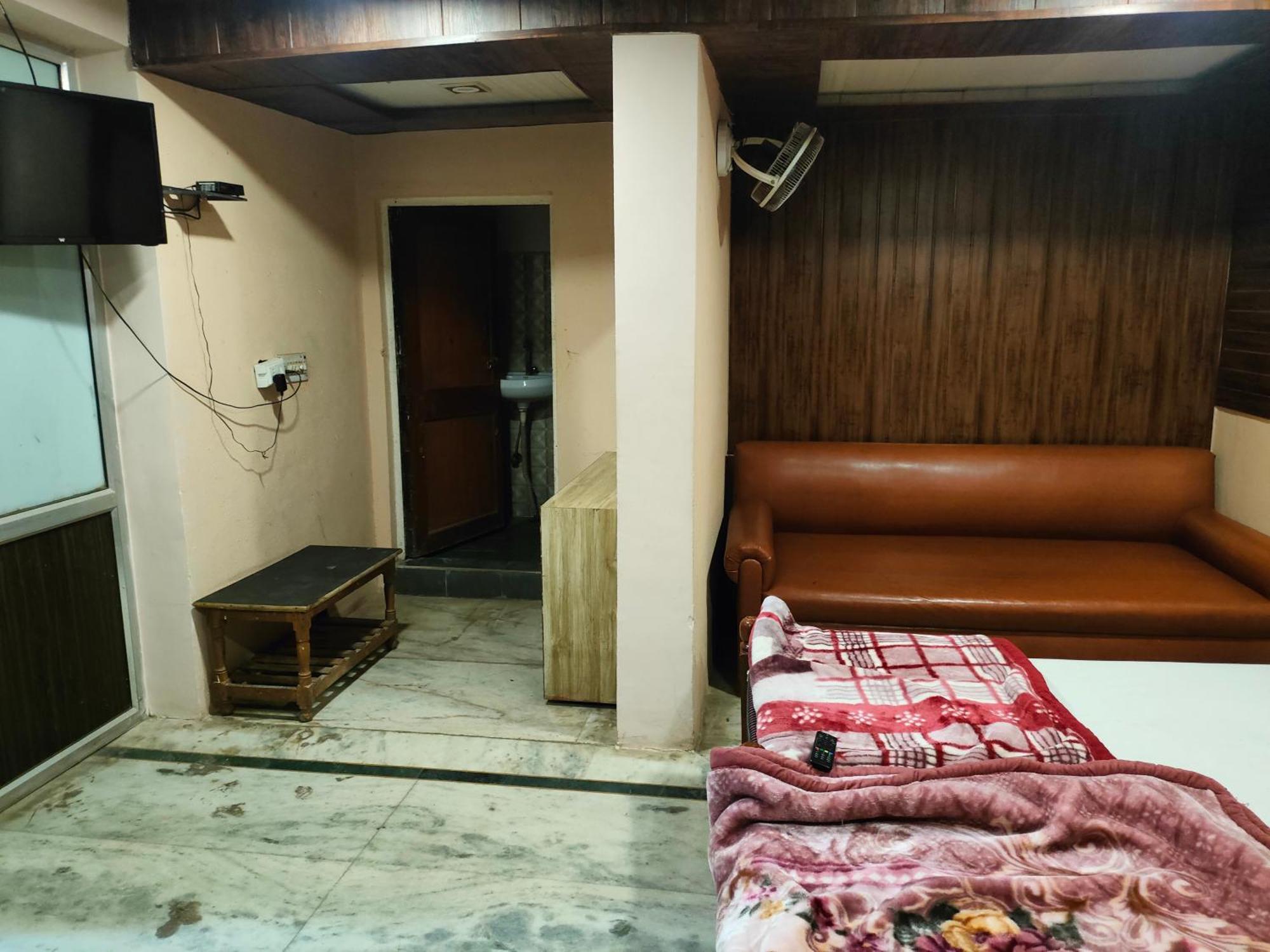 Sgh Guest House ماثورا المظهر الخارجي الصورة