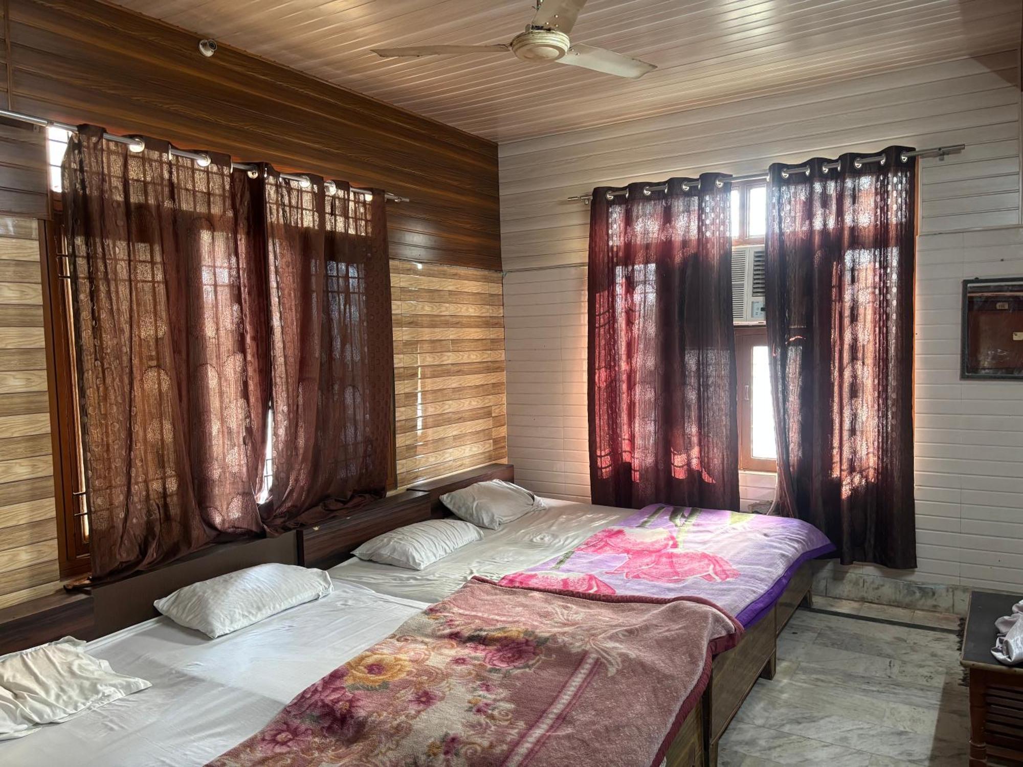 Sgh Guest House ماثورا المظهر الخارجي الصورة